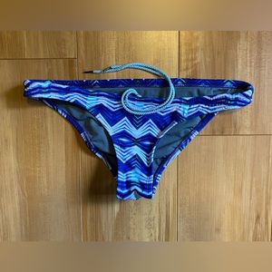 Jolyn Europe Bottoms Medium